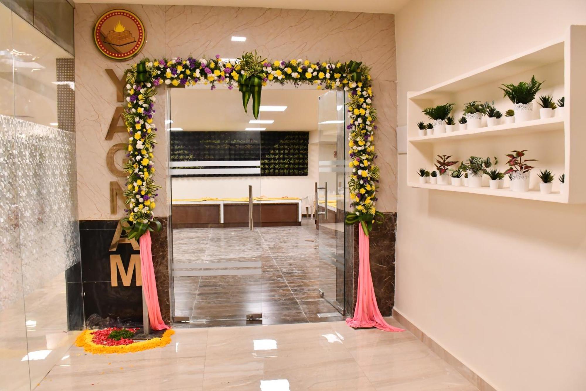 Hotel Dhruv Elite And Banquets Hyderabad Exterior foto